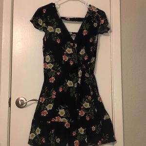 Xhilaration floral dress size m